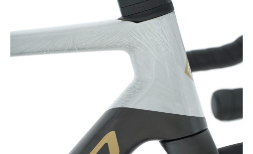 Megamo Raise 09 AXS 2025 GR-100